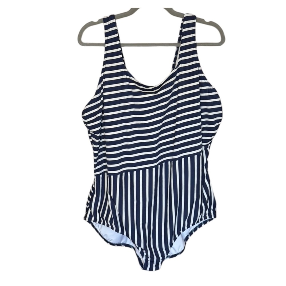 Lands End One Piece Swimsuit 24W Soft Cups Striped Navy‎ Blue Plus Slimming